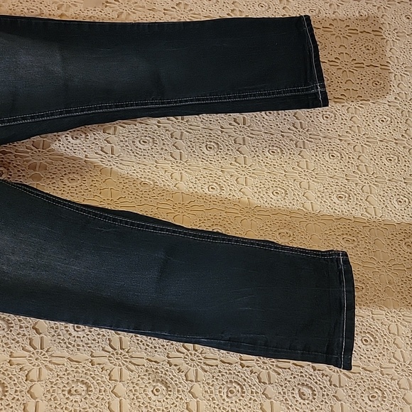Woman's jeans - Picture 4 of 9